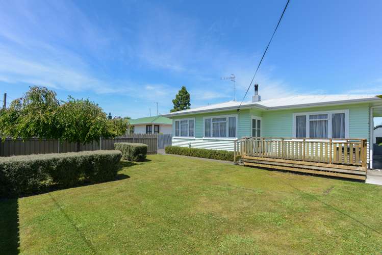 4 Elizabeth Place Clive_13