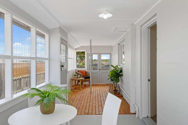 8 Minorca Lane Burwood_1