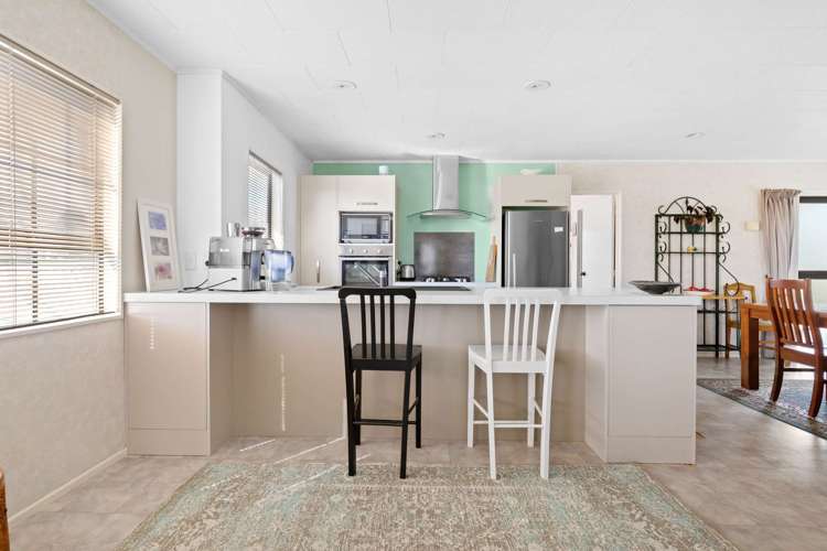 8 Aquarius Drive Kawaha Point_9