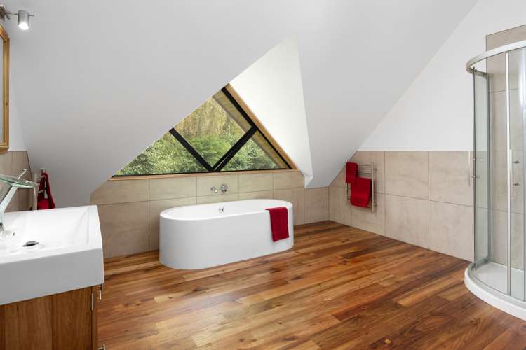 79 Waikakaho Road Tuamarina_12