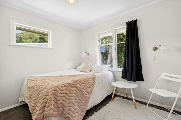 59 Lees Grove Wainuiomata_9