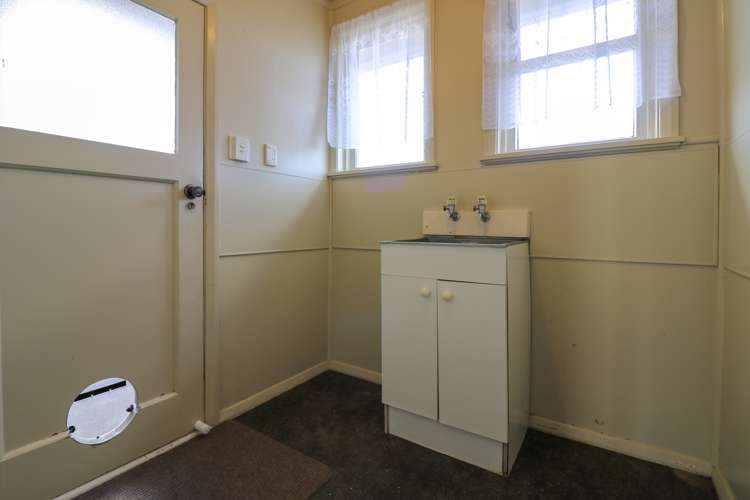 21 Collins Crescent Feilding_9