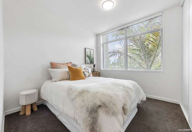 1 Bickerton Way Flat Bush_5