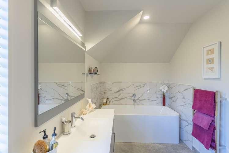 13 Morepork Drive Waikanae_16