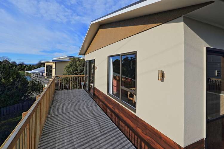 27 Hill Street Kaka Point_17