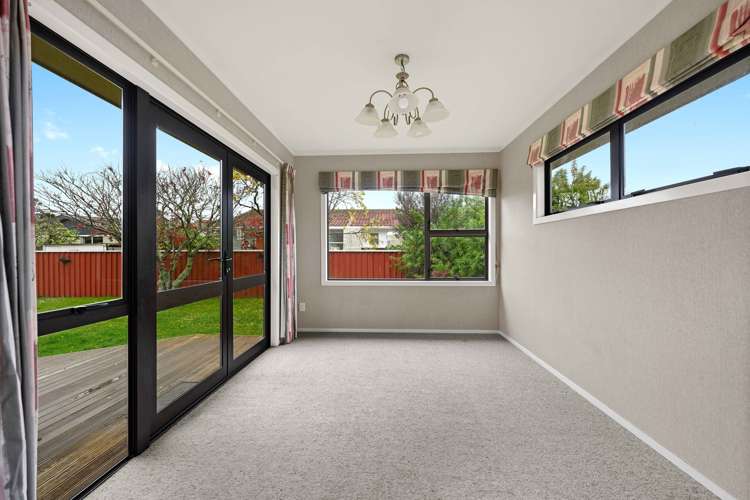 8 Sandalwood Drive Dinsdale_6