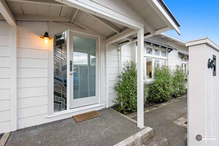 68 Cuba Street Petone_20