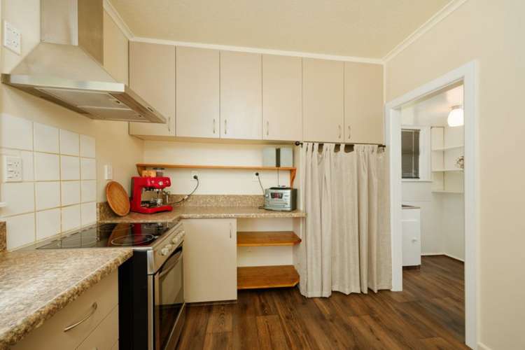 8 Old Main Road Cheviot_7