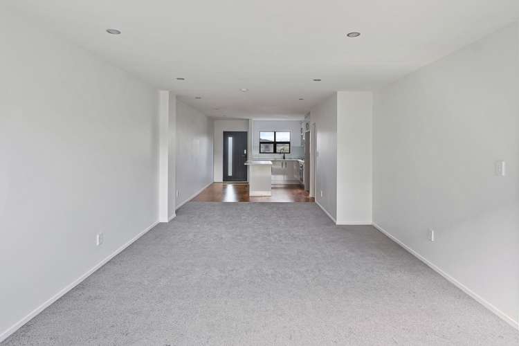 7 Kaha Lane Henderson_7