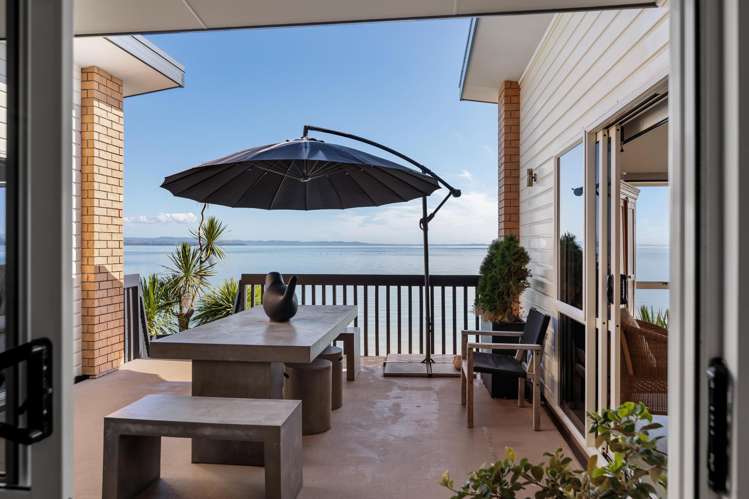 16A Crispe Road Clarks Beach_6