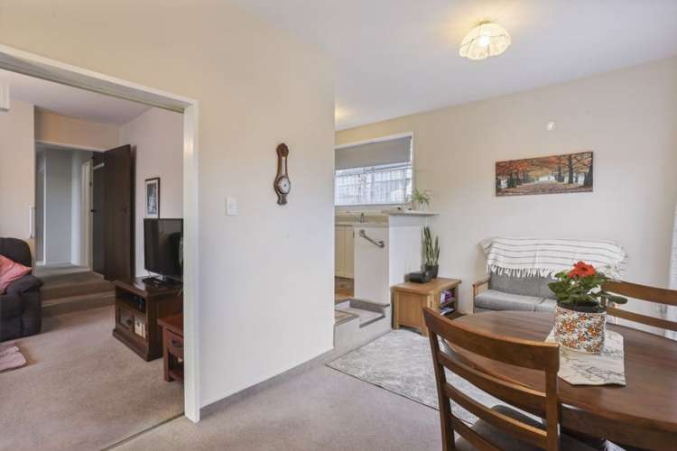 2/23 Lake Terrace Road Burwood_13