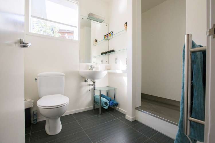 2/22 Regina Street Westmere_10