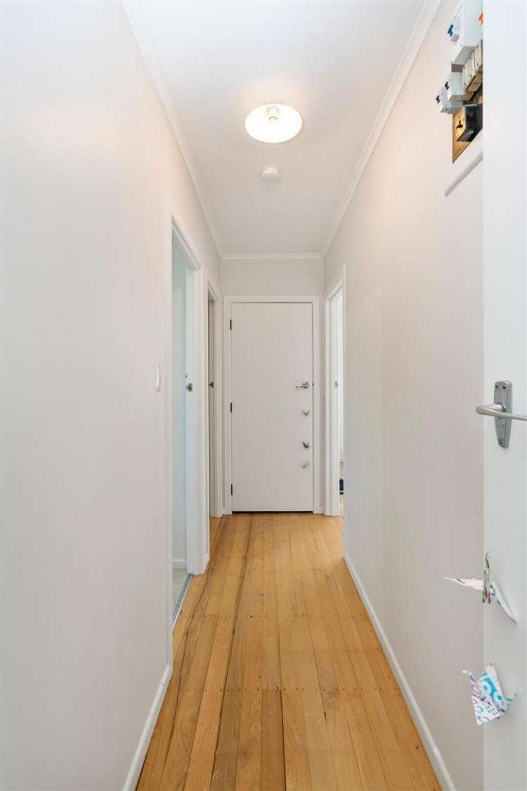 1208 New North Road Mount Albert_6