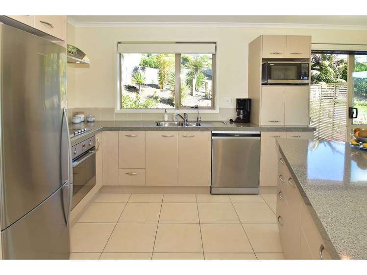 18 Fendalton Place Hatfields Beach_7