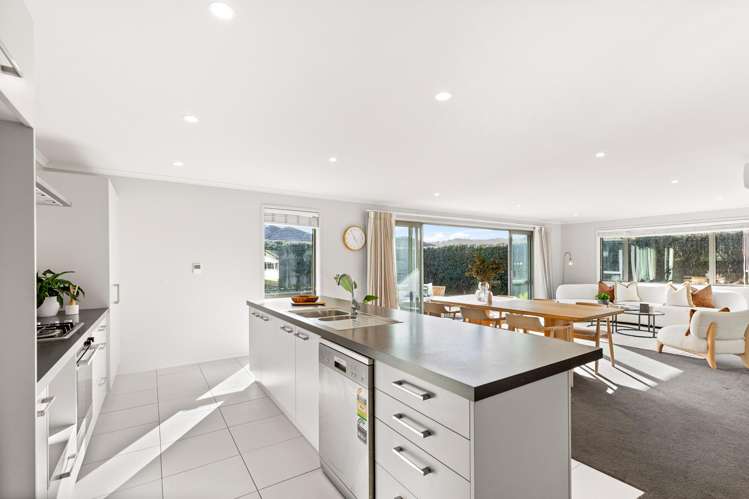 5 Larmer Drive Kumeu_20