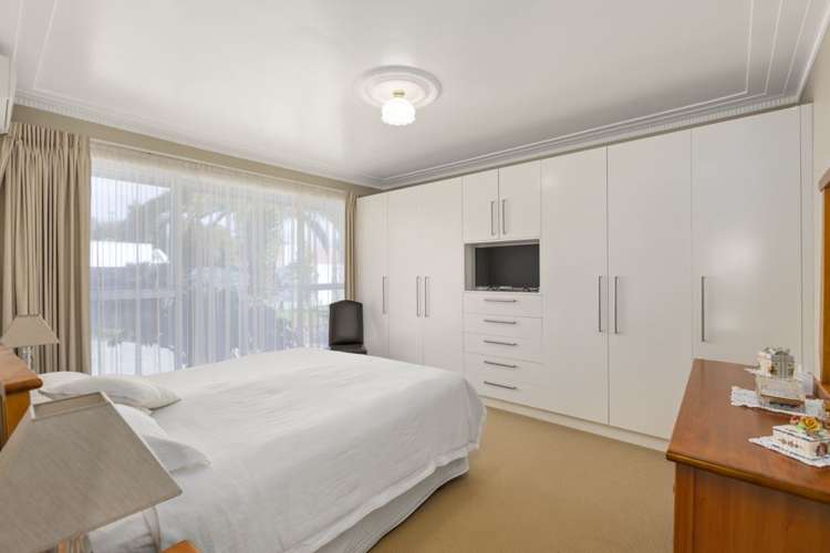 229 Te Atatu Road Te Atatu South_11