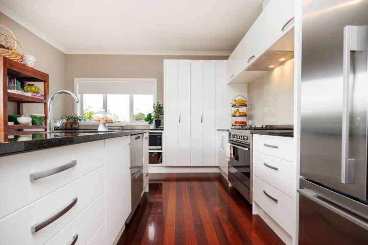 65 Reid Line West Feilding_7