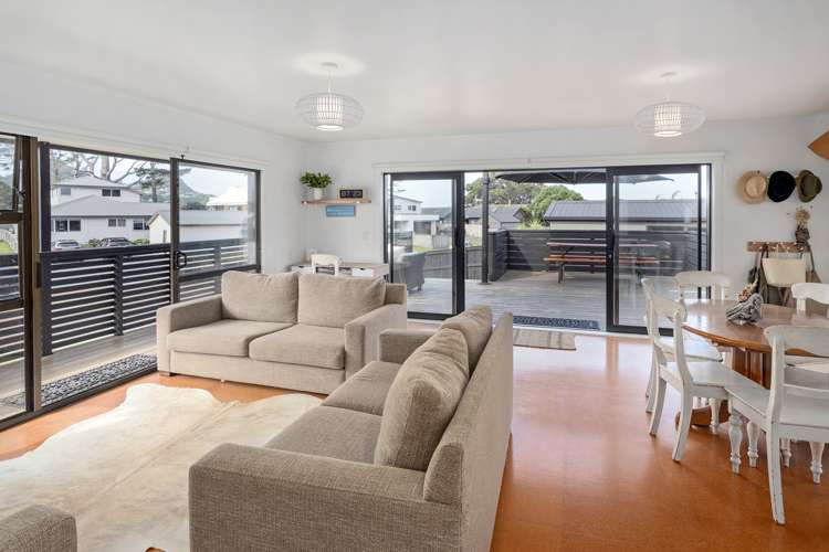 2 Prescott Place Pauanui_7