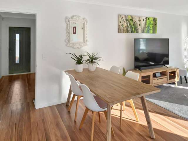 12 Martha Turnell Crescent 1302_3