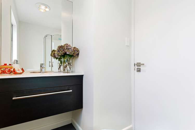 1/34 Holly Road Saint Albans_9