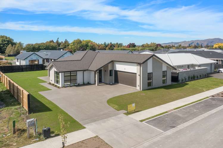 24 Rose Manor Drive Springlands_32
