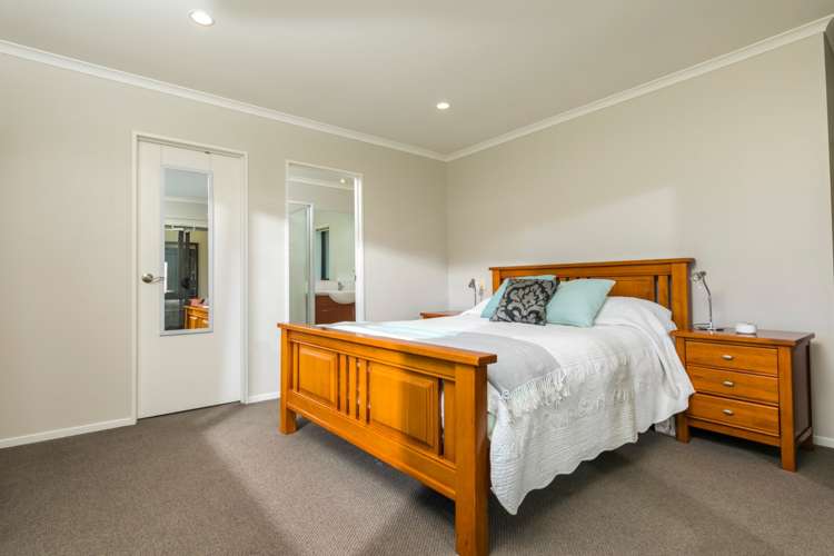 55 William Gamble Drive Greenhithe_7