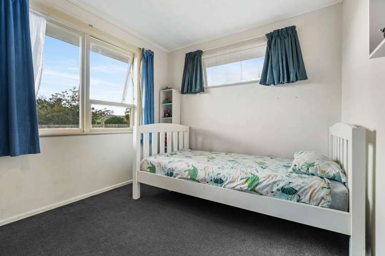 1/12 Riverpark Crescent Henderson_11