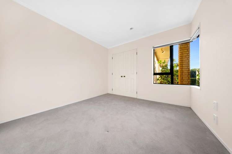 93 Rushgreen Avenue Pahurehure_14