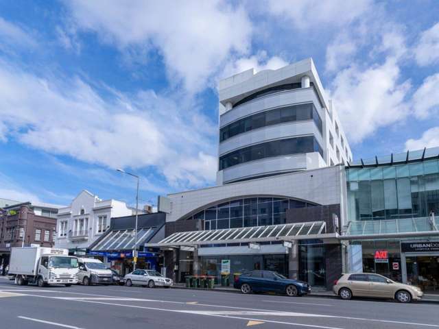 187 Broadway Newmarket_1