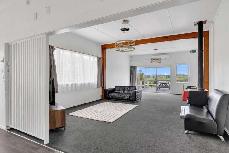 2 School Road Tiniroto_1