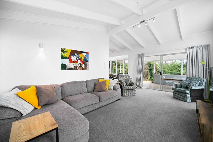 15 Lansdowne Crescent Glenview_8