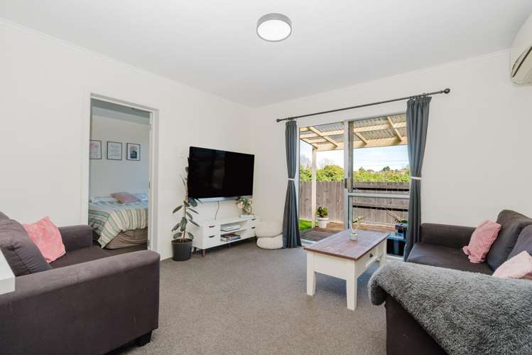 2/217 Laurie Street_5