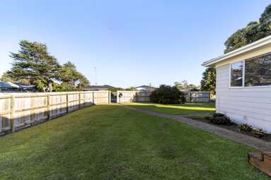 13 Gibbons Road_3
