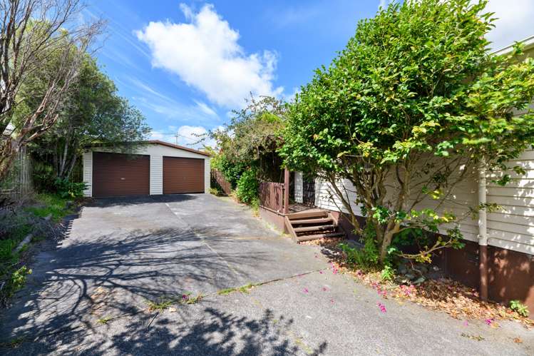 9 Kaikoura Street Henderson_15
