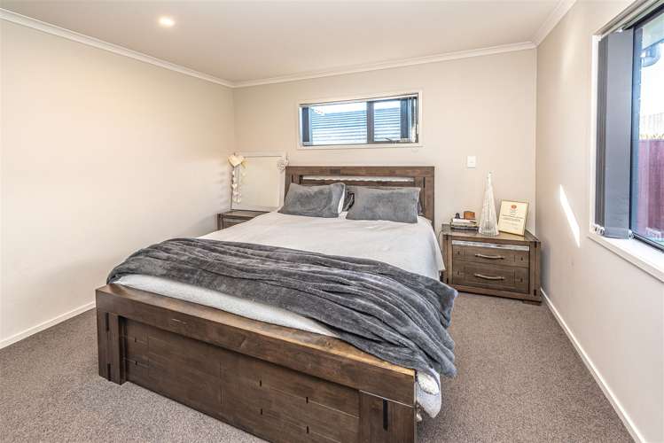 17 Magnolia Crescent Tawhero_10