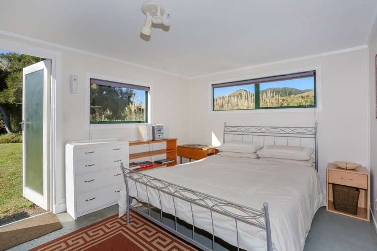 13 Ashwell Drive Port Waikato_15