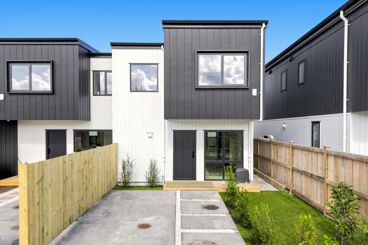60 & 62 Wavecrest Lane Hobsonville_24
