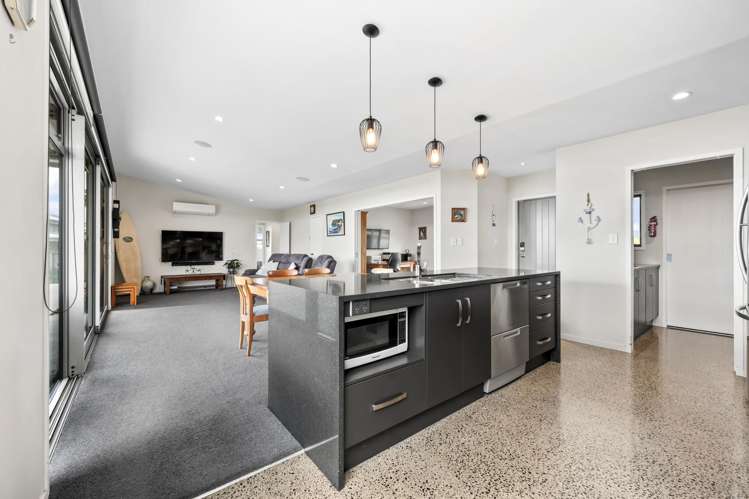 11C Seascape Crescent Waipu_12