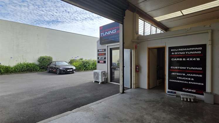 3A, 62 Henderson Valley Road Henderson_2