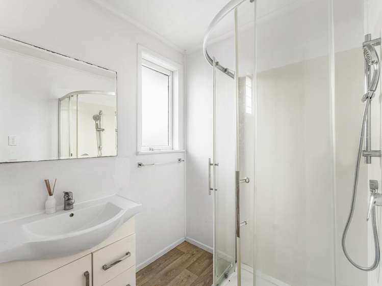 64a McLean Avenue Papatoetoe_6