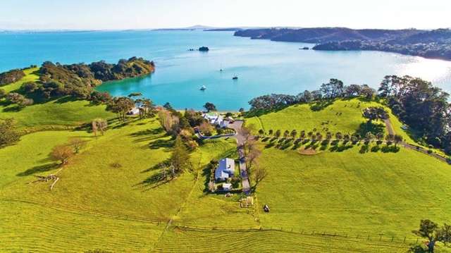 341 Gordons Road Waiheke Island_2