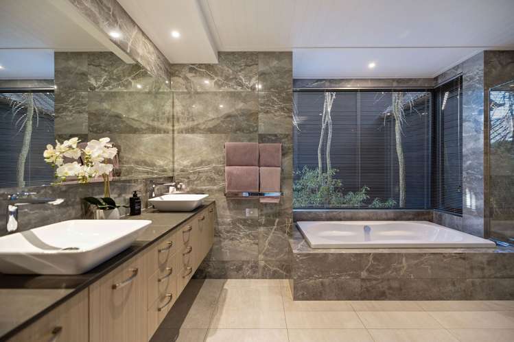 31 Hackett Road Jacks Point_21