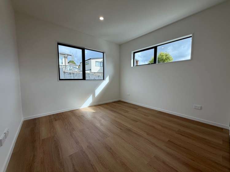 27B Simpson Road Ranui_8