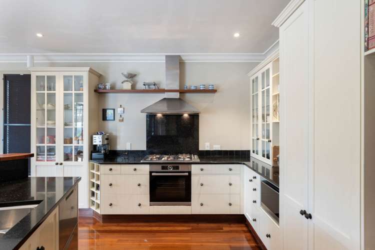 71a Long Drive Saint Heliers_15