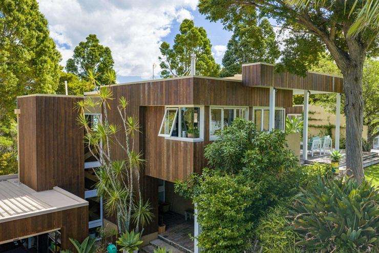 Five timeless mid-century gems up for grabs