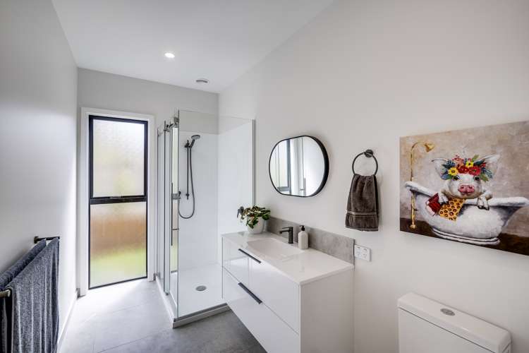 91 Oak Road Poraiti_16