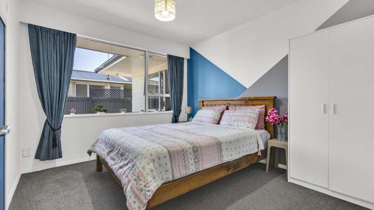 13 Davidson Crescent Hornby_9
