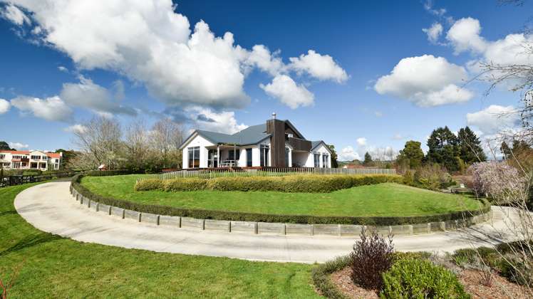 11 Essendon Place Tikitere_15