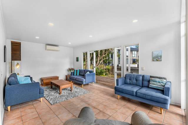 54A Comins Crescent Mission Bay_2