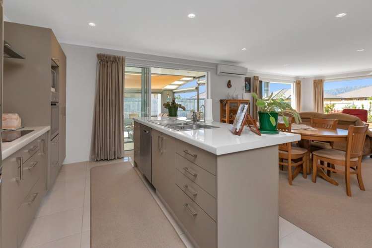 6 Kamahi Place One Tree Point_11